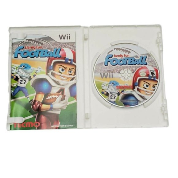 Nintendo Wii Family Fun Football Video Game (Complete, 2009) - Picture 2 of 3